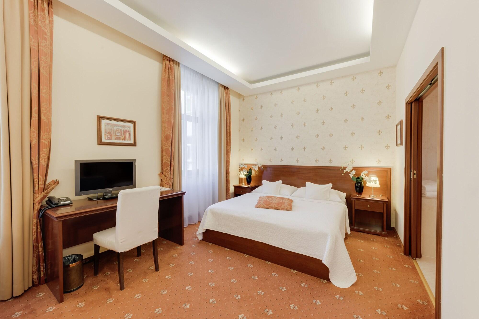 Louren Hotel Prague Ngoại thất bức ảnh