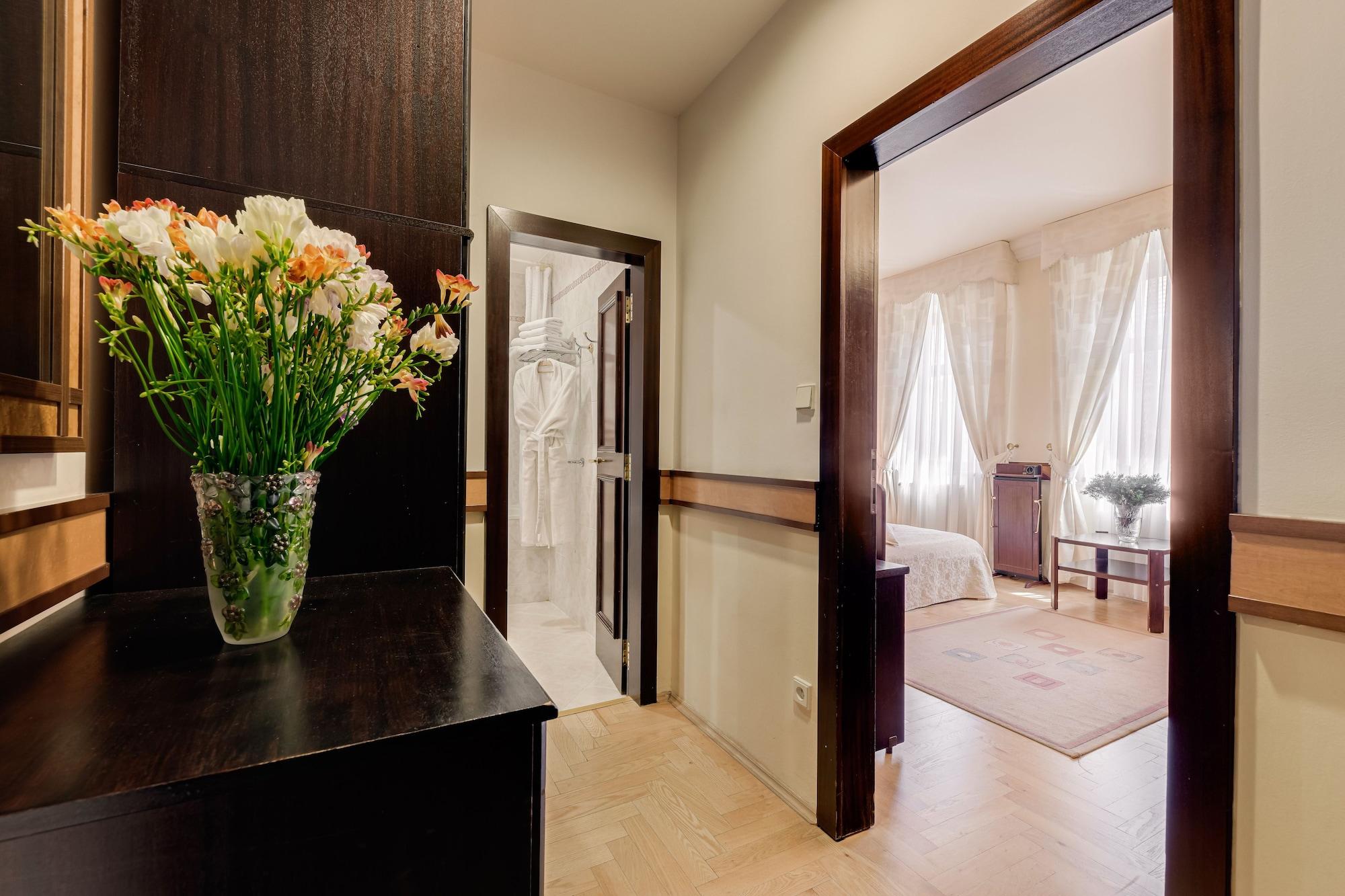 Louren Hotel Prague Ngoại thất bức ảnh