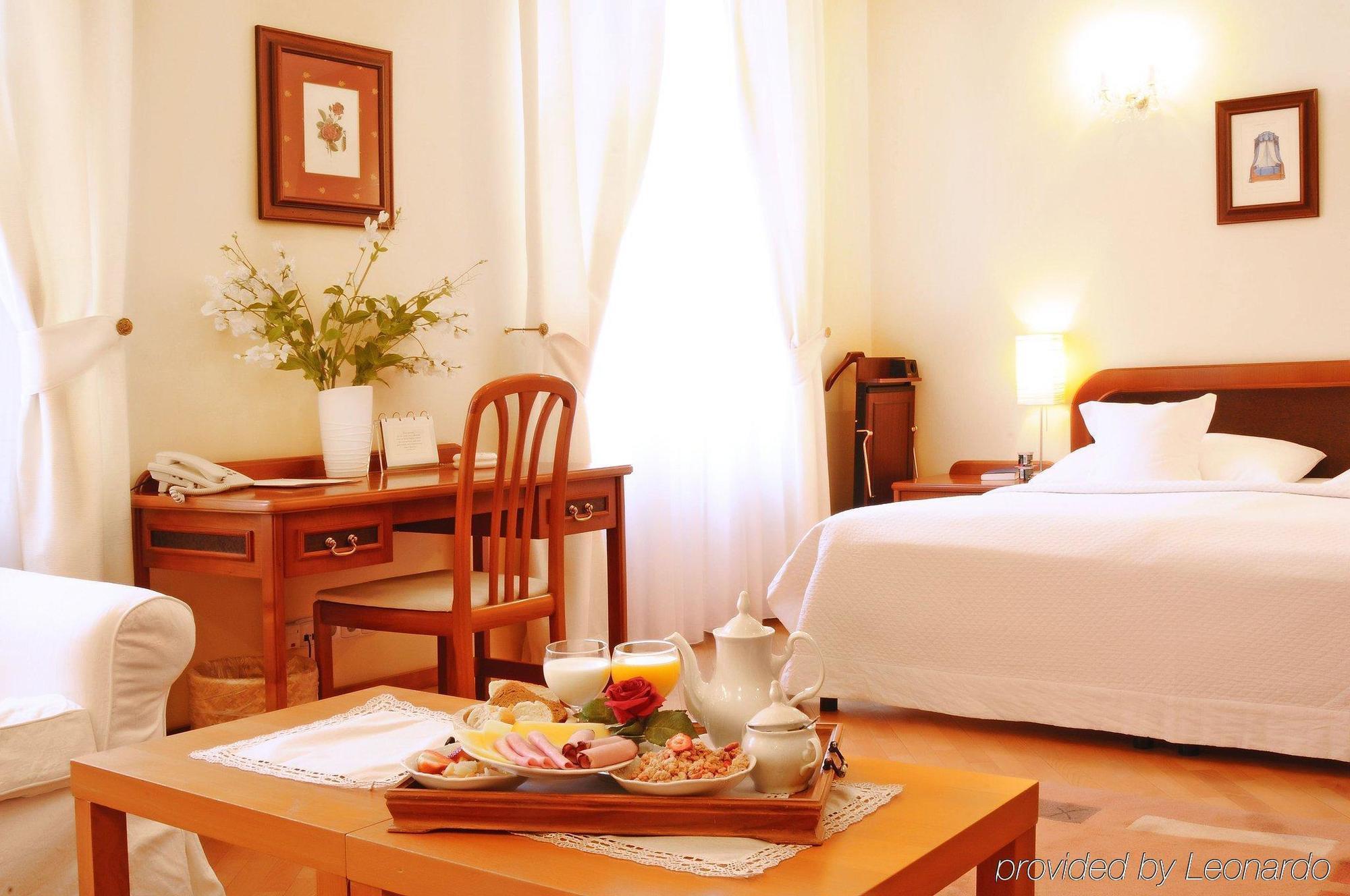 Louren Hotel Prague Phòng bức ảnh