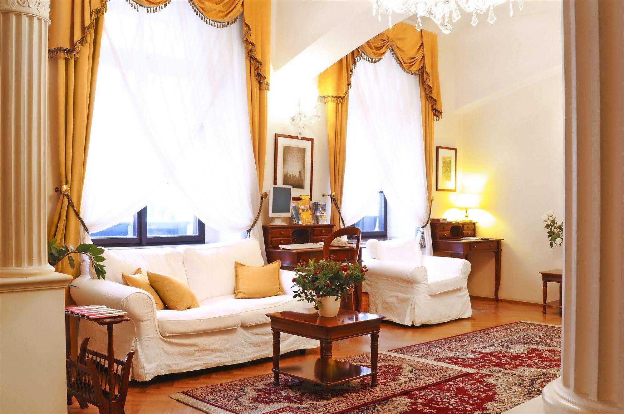 Louren Hotel Prague Ngoại thất bức ảnh