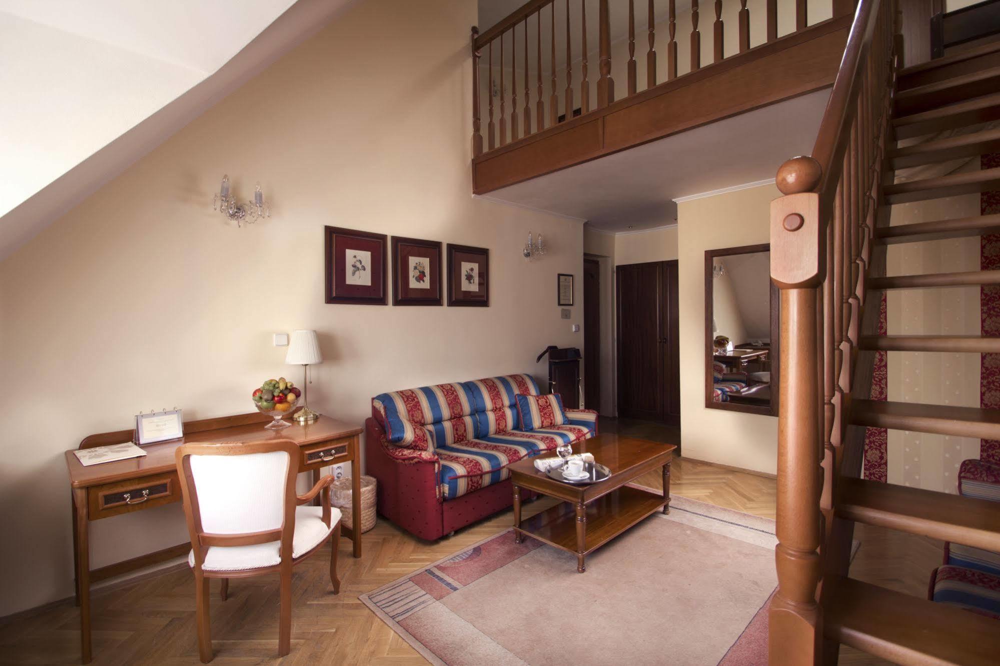 Louren Hotel Prague Phòng bức ảnh