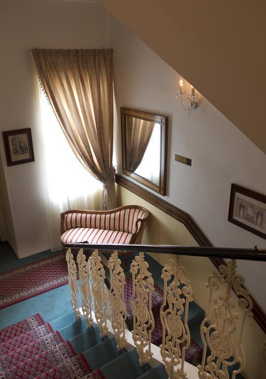 Louren Hotel Prague Ngoại thất bức ảnh