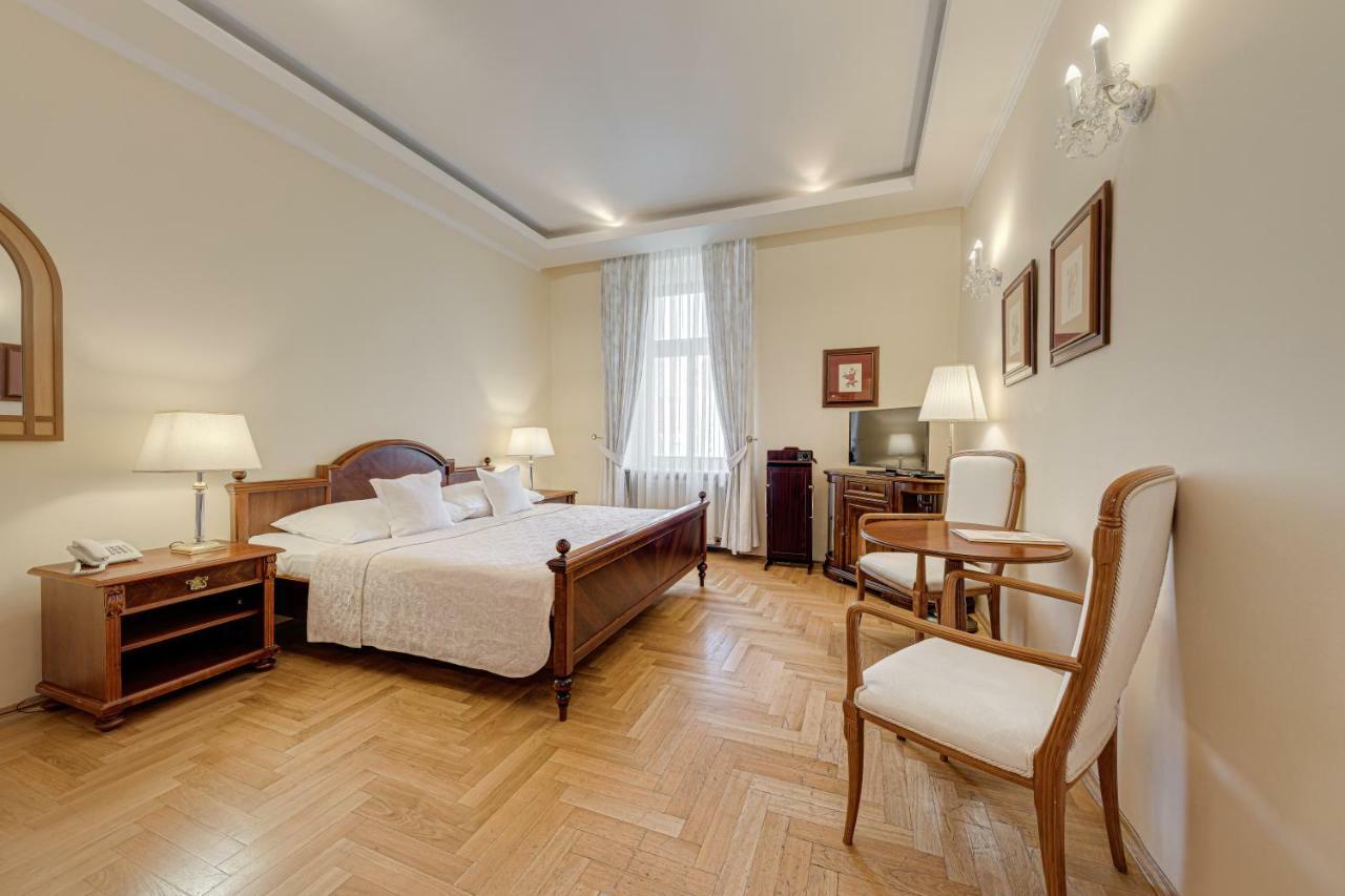 Louren Hotel Prague Ngoại thất bức ảnh