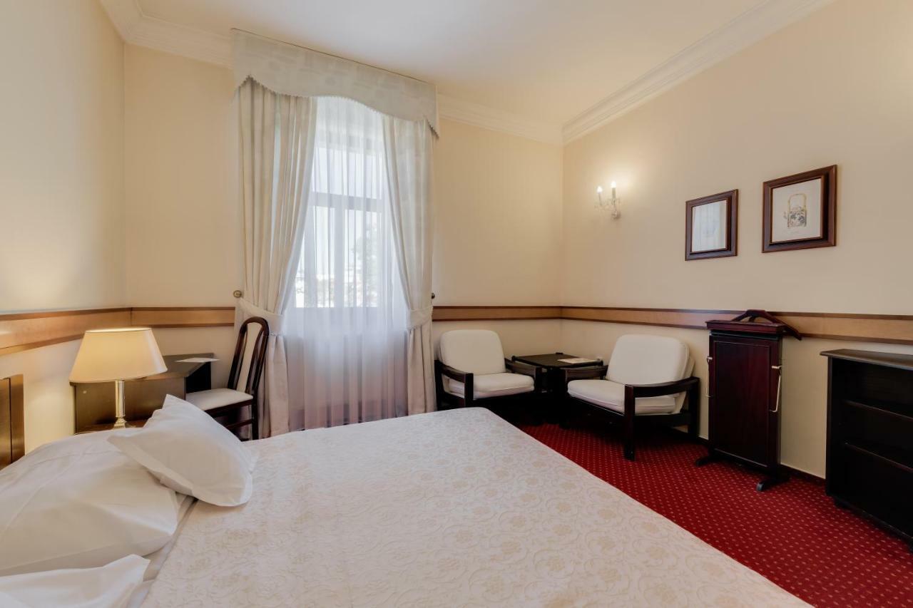 Louren Hotel Prague Ngoại thất bức ảnh