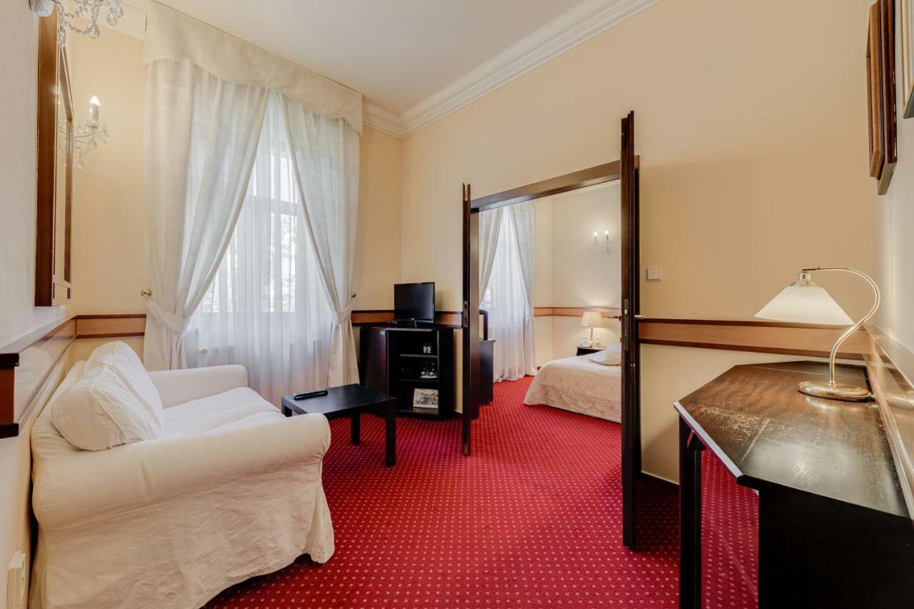 Louren Hotel Prague Ngoại thất bức ảnh