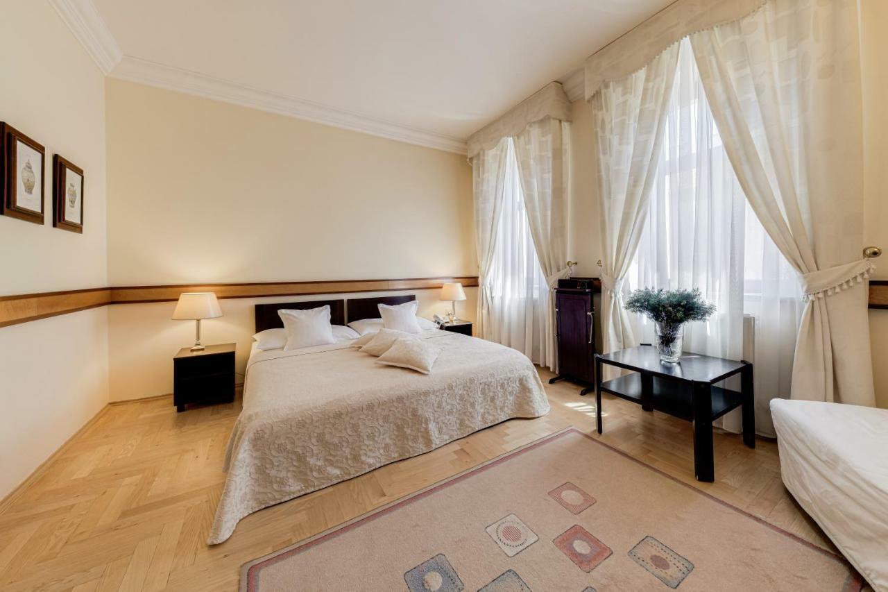 Louren Hotel Prague Ngoại thất bức ảnh