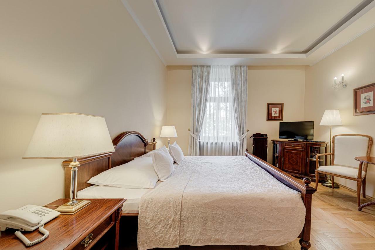 Louren Hotel Prague Ngoại thất bức ảnh